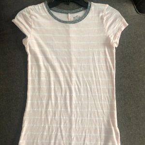 Hollister T shirt
